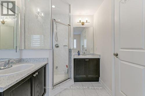 7 Beasley Grove, Hamilton (Meadowlands), ON - Indoor Photo Showing Bathroom