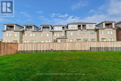 7 Beasley Grove, Hamilton (Meadowlands), ON - Outdoor