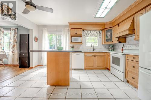 9 Oriole Court, Barrie (Cundles East), ON - Indoor Photo Showing Kitchen