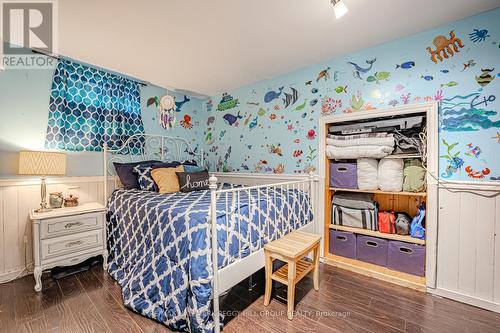 9 Oriole Court, Barrie (Cundles East), ON - Indoor Photo Showing Bedroom