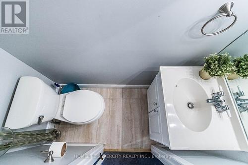 50 O'Leary Court, New Tecumseth, ON - Indoor Photo Showing Bathroom