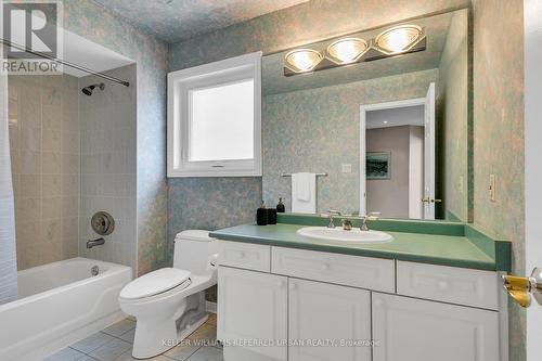 144 Theodore Place, Vaughan (Crestwood-Springfarm-Yorkhill), ON - Indoor Photo Showing Bathroom