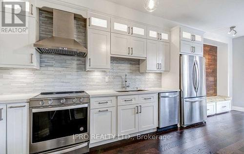 348 Rosegate Way, Oakville (Uptown Core), ON - Indoor Photo Showing Kitchen With Stainless Steel Kitchen With Upgraded Kitchen