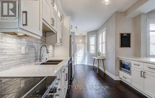 348 Rosegate Way, Oakville (Uptown Core), ON - Indoor Photo Showing Kitchen With Double Sink With Upgraded Kitchen