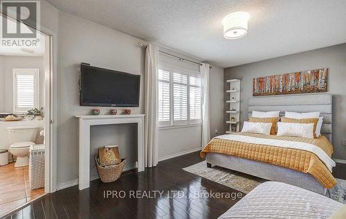 348 Rosegate Way, Oakville (Uptown Core), ON - Indoor Photo Showing Bedroom