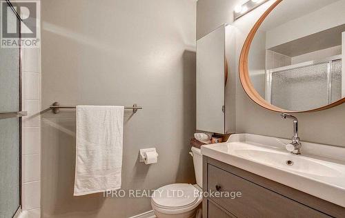 348 Rosegate Way, Oakville (Uptown Core), ON - Indoor Photo Showing Bathroom