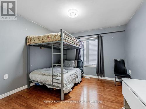 32 St Dunstan Drive, Toronto (Oakridge), ON - Indoor Photo Showing Bedroom