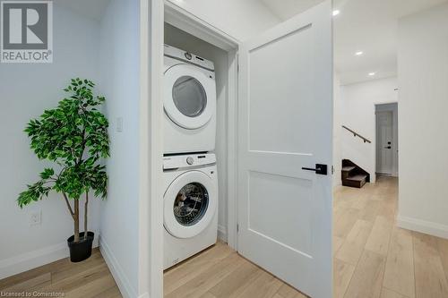 162 Weber Street W, Kitchener, ON - Indoor Photo Showing Laundry Room