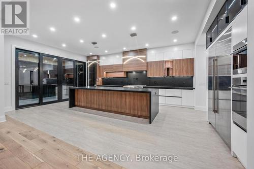 318 Woodale Avenue, Oakville (Bronte East), ON - Indoor Photo Showing Kitchen