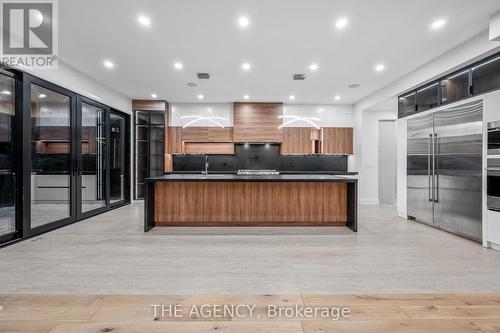 318 Woodale Avenue, Oakville (Bronte East), ON - Indoor Photo Showing Kitchen