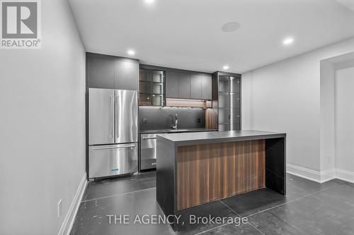 318 Woodale Avenue, Oakville (Bronte East), ON - Indoor Photo Showing Kitchen