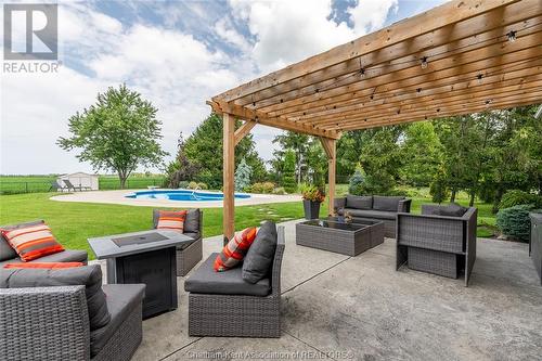 6619 Middle Line, Merlin, ON - Outdoor With In Ground Pool With Deck Patio Veranda