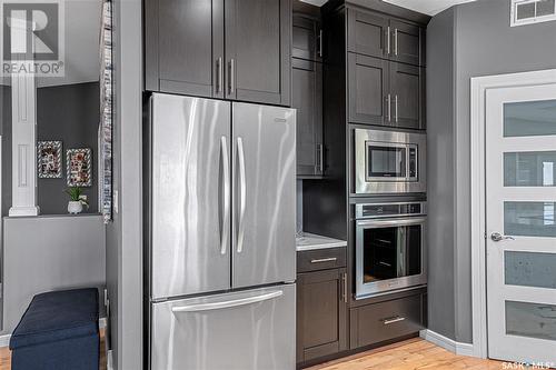 110 Canada Court, Hanley, SK - Indoor Photo Showing Kitchen With Stainless Steel Kitchen