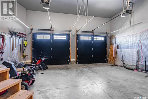 110 Canada Court, Hanley, SK - Indoor Photo Showing Garage