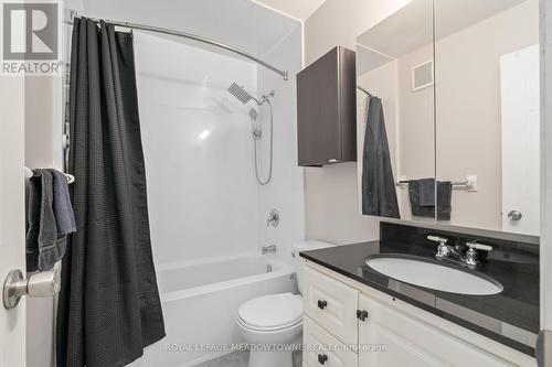 37A Wylie Circle, Halton Hills (Georgetown), ON - Indoor Photo Showing Bathroom