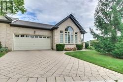 18 - 505 BLUE JAY DRIVE  London, ON N5X 4K7