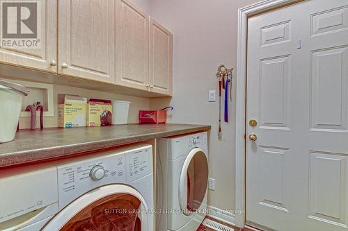 18 - 505 Blue Jay Drive, London, ON - Indoor Photo Showing Laundry Room