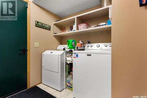 887 Dorothy Street, Regina, SK - Indoor Photo Showing Laundry Room