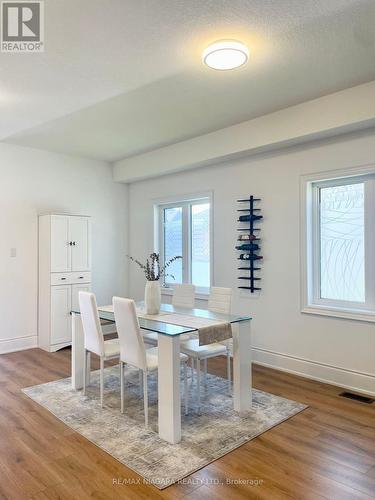 77 Sunset Way, Thorold, ON - Indoor Photo Showing Dining Room