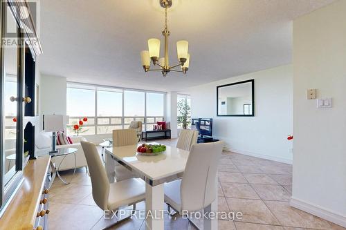 811 - 310 Mill Street S, Brampton (Brampton South), ON - Indoor Photo Showing Dining Room