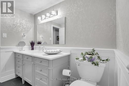 734 Griffith Street, London, ON - Indoor Photo Showing Bathroom