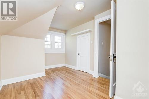 475 Golden Avenue, Ottawa, ON - Indoor Photo Showing Other Room