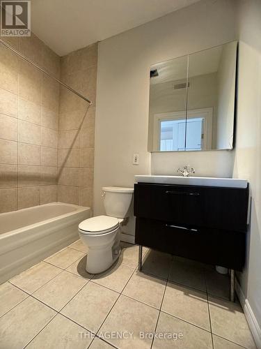 4 - 139 1/2 John Street S, Hamilton, ON - Indoor Photo Showing Bathroom