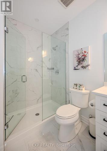 903 - 1880 Gordon Street, Guelph, ON - Indoor Photo Showing Bathroom