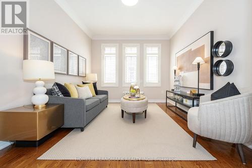 2412 Dunholm Gate, Oakville (Iroquois Ridge North), ON - Indoor Photo Showing Living Room