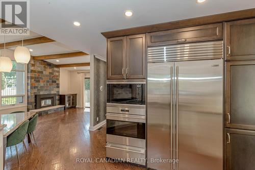 438 Temagami Crescent, Mississauga, ON - Indoor Photo Showing Kitchen