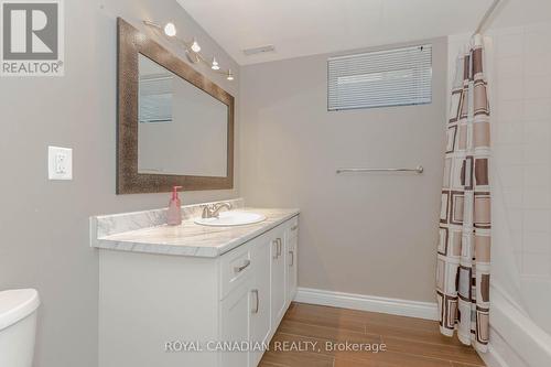 438 Temagami Crescent, Mississauga, ON - Indoor Photo Showing Bathroom