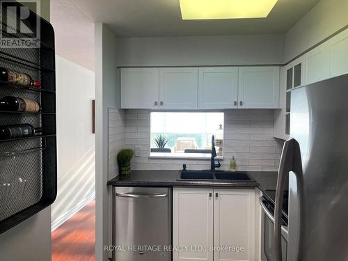 505 - 3231 Eglinton Avenue E, Toronto (Scarborough Village), ON - Indoor Photo Showing Kitchen With Double Sink