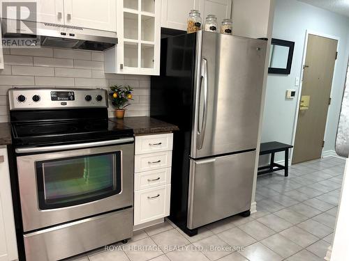 505 - 3231 Eglinton Avenue E, Toronto (Scarborough Village), ON - Indoor Photo Showing Kitchen With Stainless Steel Kitchen