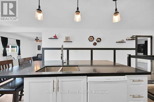 67 Cameron Avenue, Hamilton (Dundas), ON - Indoor Photo Showing Kitchen