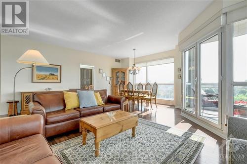 701 - 38 Metropole, Ottawa, ON - Indoor Photo Showing Living Room