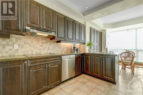 701 - 38 Metropole, Ottawa, ON - Indoor Photo Showing Kitchen