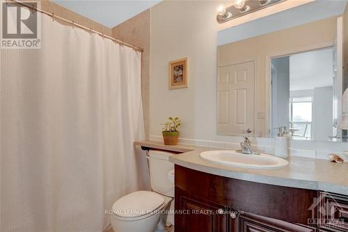 701 - 38 Metropole, Ottawa, ON - Indoor Photo Showing Bathroom