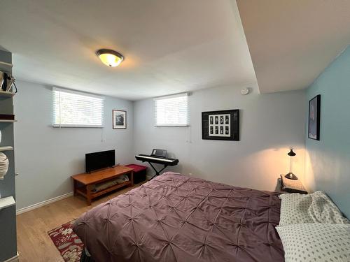 165 Lindsay Street, Kimberley, BC - Indoor Photo Showing Bedroom