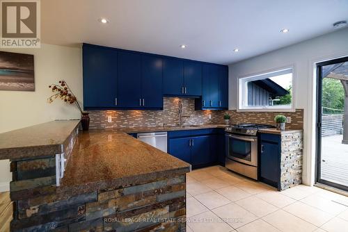 14399 Kennedy Road, Caledon (Inglewood), ON - Indoor Photo Showing Kitchen