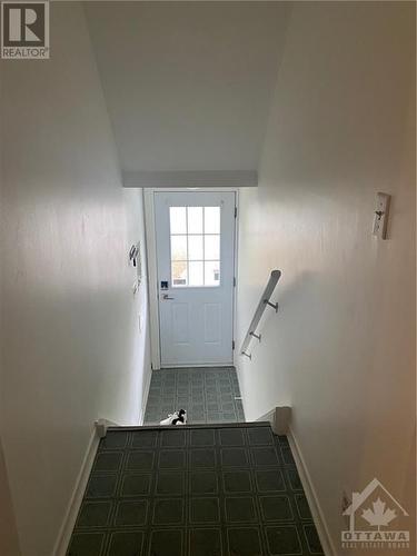 145 Hopewell Avenue Unit#1, Ottawa, ON - Indoor Photo Showing Other Room