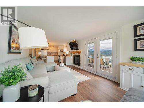 6280 Laurier Avenue, Wardner, BC - Indoor Photo Showing Living Room With Fireplace