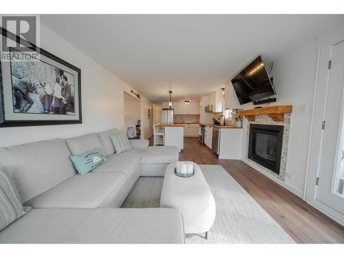 6280 Laurier Avenue, Wardner, BC - Indoor Photo Showing Living Room With Fireplace