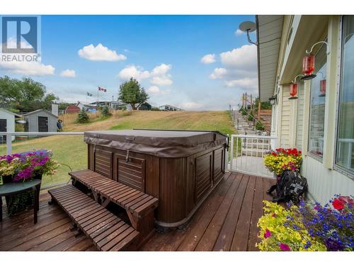 6280 Laurier Avenue, Wardner, BC - Outdoor With Deck Patio Veranda