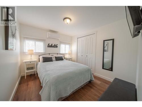 6280 Laurier Avenue, Wardner, BC - Indoor Photo Showing Bedroom