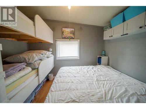 6280 Laurier Avenue, Wardner, BC - Indoor Photo Showing Bedroom