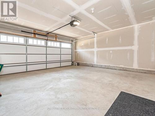 99 Dancers Drive, Markham (Angus Glen), ON - Indoor Photo Showing Garage