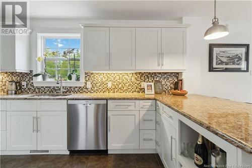 68 River Front Way, Fredericton, NB - Indoor Photo Showing Kitchen With Upgraded Kitchen