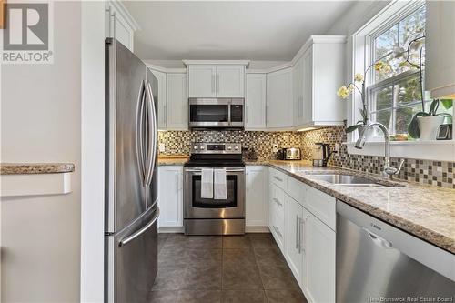 68 River Front Way, Fredericton, NB - Indoor Photo Showing Kitchen With Upgraded Kitchen