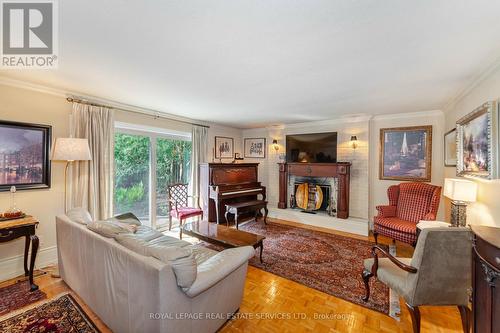 468 Copeland Court, Oakville, ON - Indoor Photo Showing Living Room With Fireplace