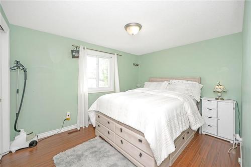 57 Tunis Street, St. Catharines, ON - Indoor Photo Showing Bedroom